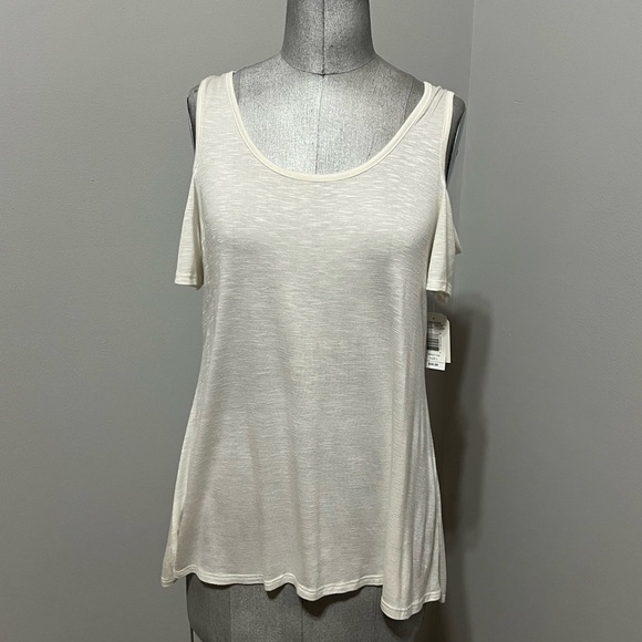 Sweet Tea by Pink Rose Cold Shoulder Ivory Tee Size L - Picture 2 of 11